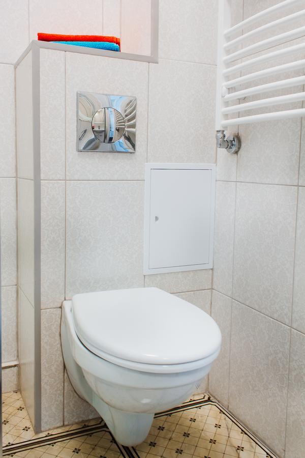 Vladimirskie Apartamenty In Center Of Brest Bagian luar foto
