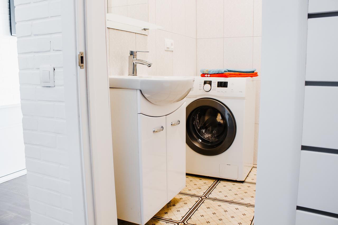 Vladimirskie Apartamenty In Center Of Brest Bagian luar foto